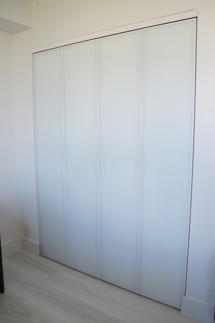 Welcome to APA Closet Doors - Bi-fold Closet Doors